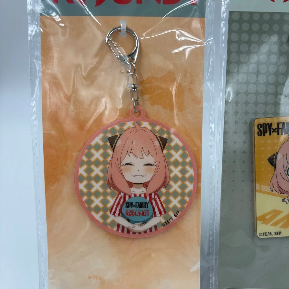 NWT Spy x Family Keychain Set Round 1 Exclusive Anya Forger Anime